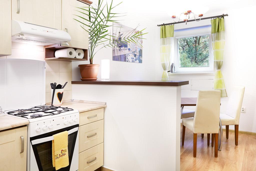 Lovely Garden Flat Near Royal Park Varsóvia Quarto foto