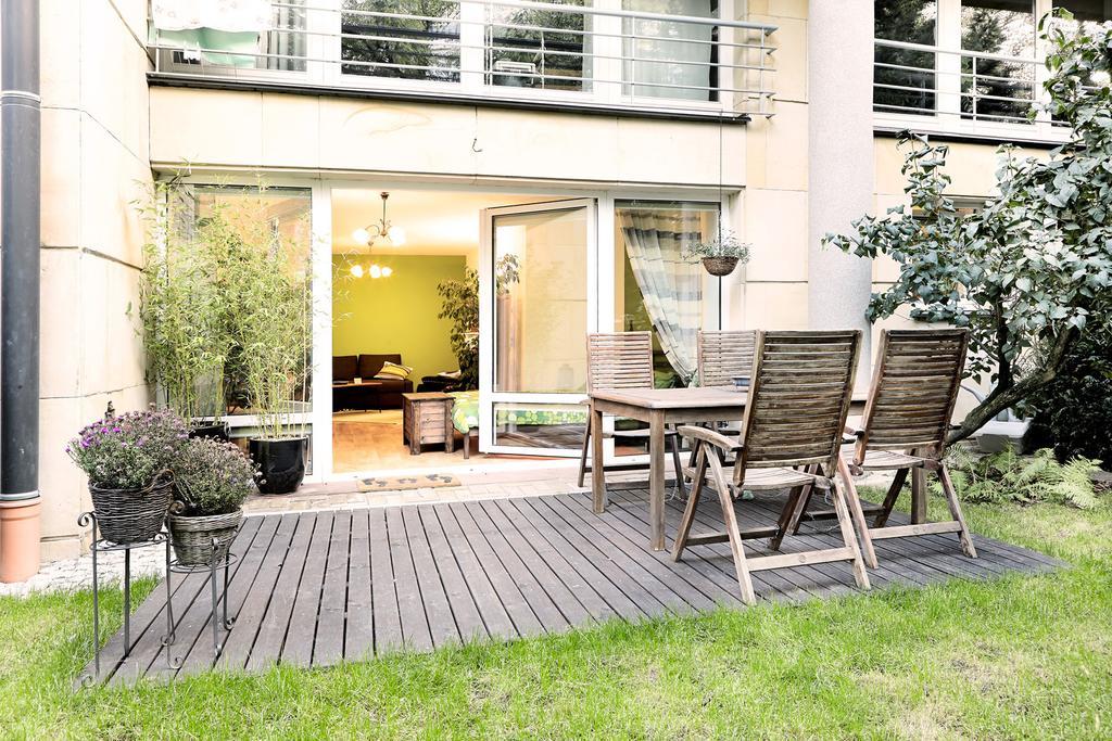 Lovely Garden Flat Near Royal Park Varsóvia Quarto foto